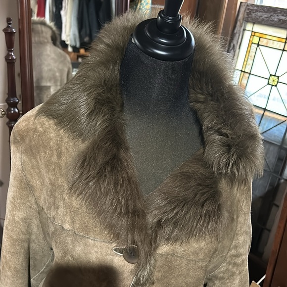 Blue Duck Shearling/suede fur coat - Picture 2 of 13